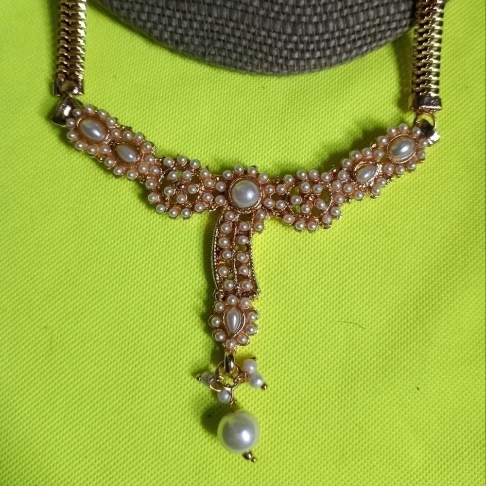 Goldtone faux pearl necklace